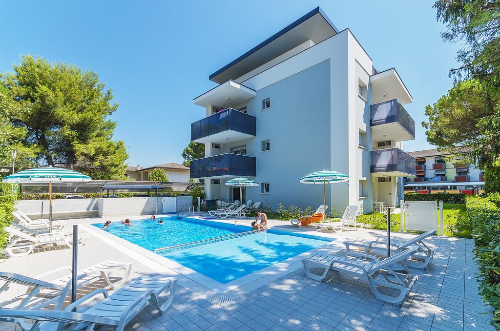 Residence Ca'Tullio Bibione Eksteriør billede